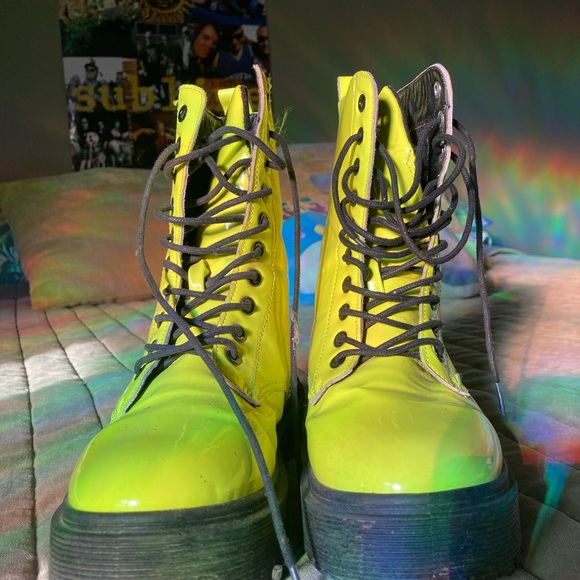 Yellow Rave Boots - Picture 4 of 7